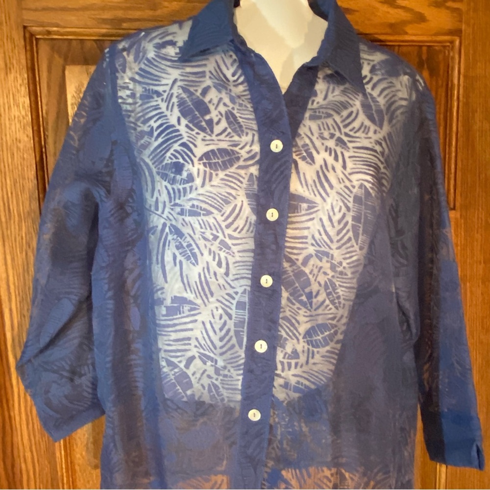 Coldwater Creek Women Sheer Blue Leaf Design Shirt Size M